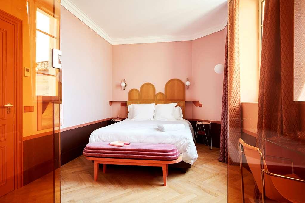 Hotel De Cambis Best Western Premier Collection Avinyon Oda fotoğraf